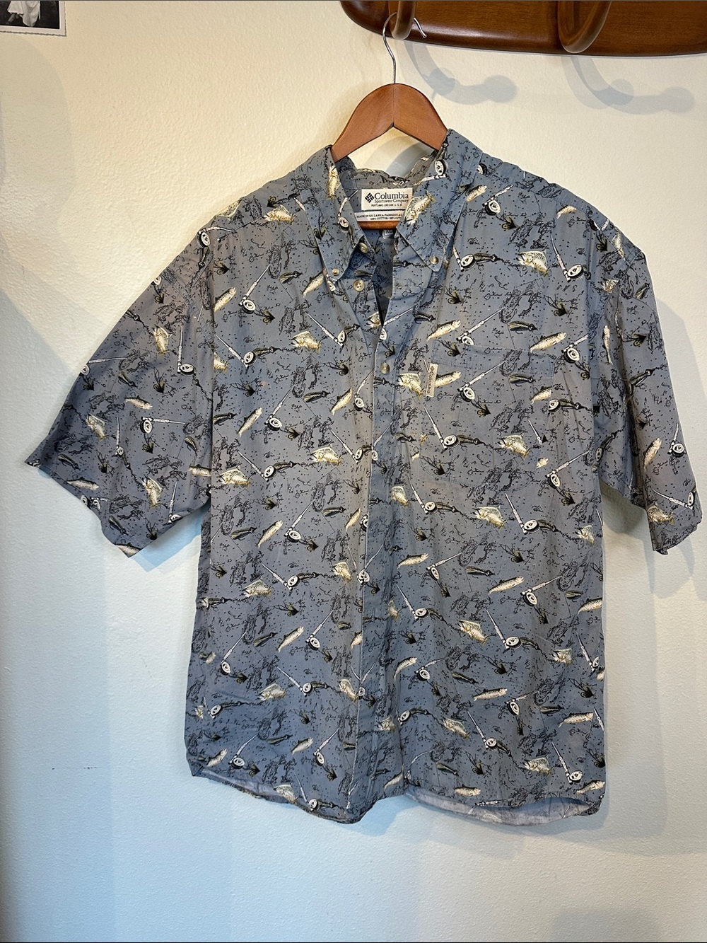 VTG 100% Cotton Columbia Men’s Short-Sleeve Button-Down Shirt